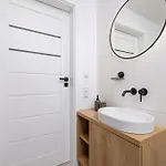 Exclusive With Balcony By Renters Prestige 公寓 扎科帕内