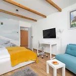 公寓 Exclusive With Balcony By Renters Prestige 扎科帕内