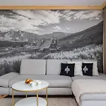 Exclusive With Balcony By Renters Prestige 扎科帕内