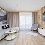 公寓 Exclusive With Balcony By Renters Prestige 扎科帕内