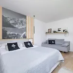 Exclusive With Balcony By Renters Prestige 公寓 扎科帕内